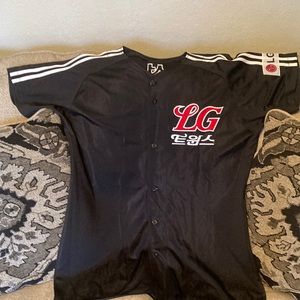 LG Twins Korean Baseball Jersey  Size 2 XLarge